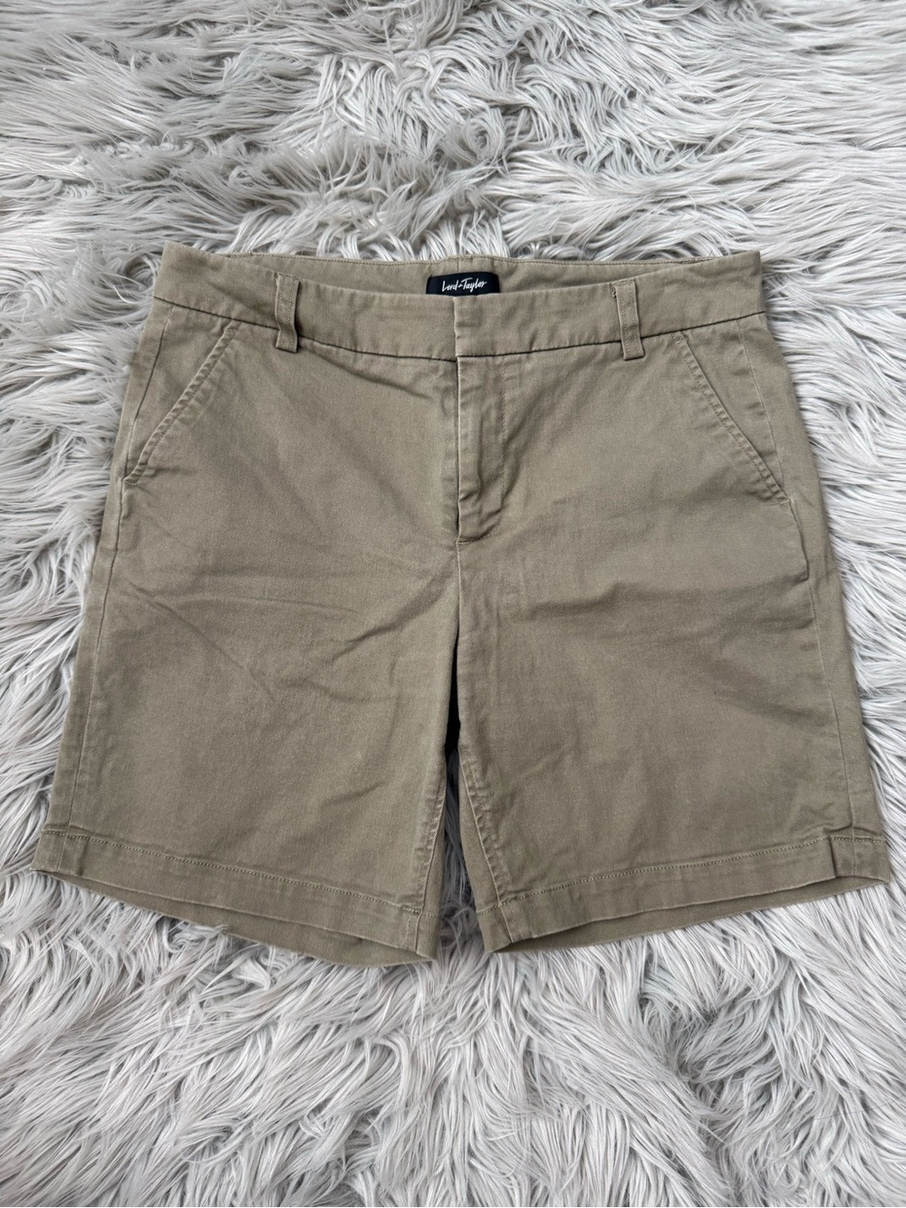 LORD & TAYLOR Khaki Chino Trouser Shorts Size 6 Cotton Stretch